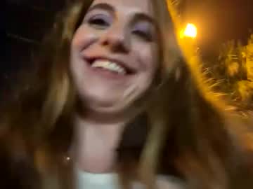 sexyluvagirl naked cam