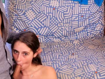 Naked cam girl littledante91 image #2961110