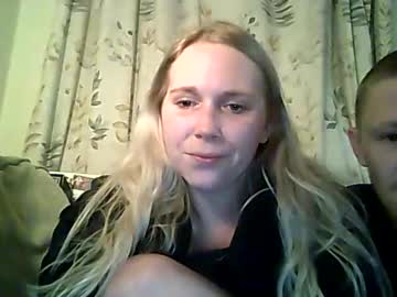 Naked cam couple corey041991 image #4052048