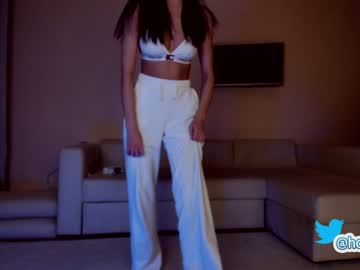 Naked cam girl hollyextra image #3306701