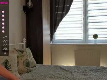 Naked cam girl mia_elfie image #1602635