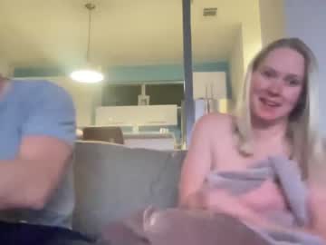 Naked cam couple crashley123 image #1043851