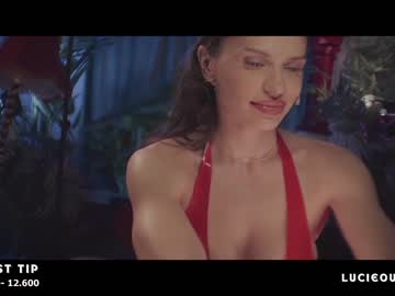 Naked cam girl lucieoude_ image #3839832