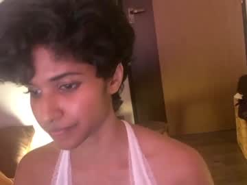 Naked cam girl mariyya image #2025321