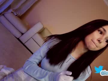 Naked cam girl hollyextra image #3041335