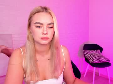 Naked cam girl 8a8y_nura image #1121345
