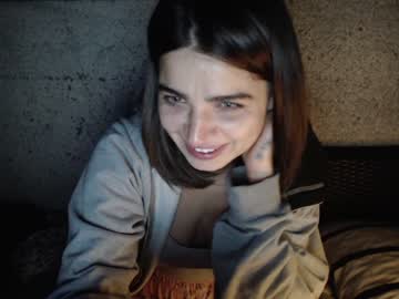 Naked cam girl sunshine_ivy33 image #1852623