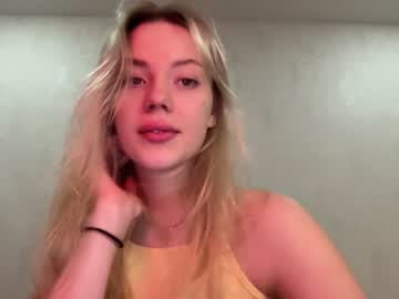 Naked cam girl angel_from_sky image #240466