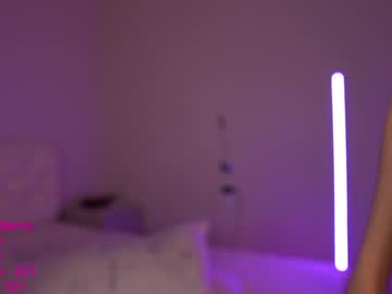 Naked cam girl lindamei image #280550