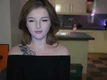 Naked cam girl lucydelovely image #2980054