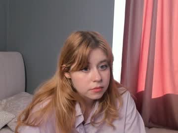 Naked cam girl elwynaedman image #3998580
