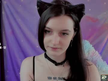 Naked cam girl ronnie_moon image #1482584