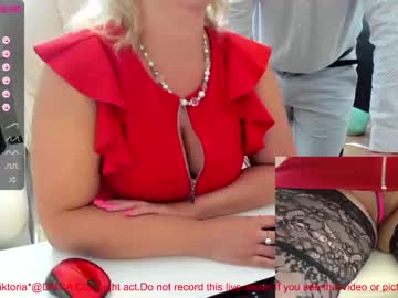 Naked cam couple milf_viktoria image #2438671
