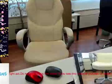 Naked cam couple milf_viktoria image #844010