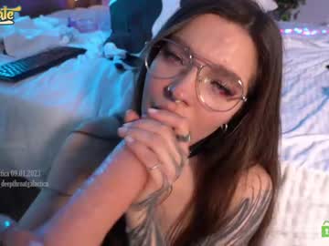 Naked cam girl _deepthroatgalactica image #3464929