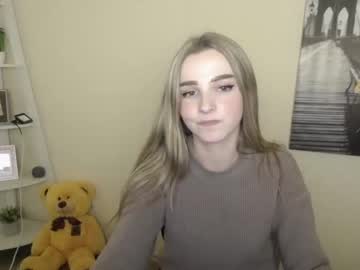 mikasa__13 naked cam