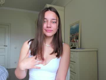 Naked cam girl eleonora_linn image #2207341