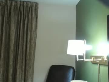 mariah_lux naked cam