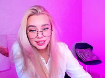 Naked cam girl 8a8y_nura image #1387143
