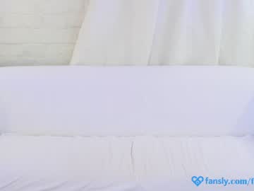 Naked cam girl eva_fashionista image #1911316