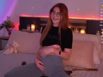 Naked cam girl sweetkira555 image #2196775