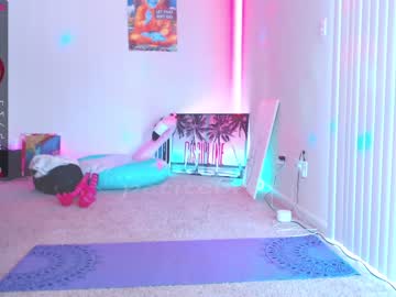 Naked cam girl petitebrat image #1973363