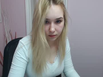 Naked cam girl lila_page image #1101758
