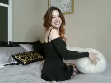 Naked cam girl milkywhiiite image #2429214