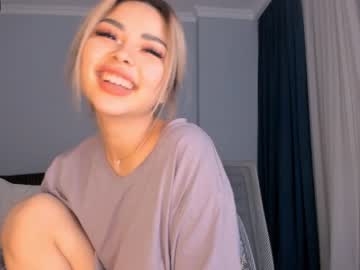 Naked cam girl bae_suz image #716139