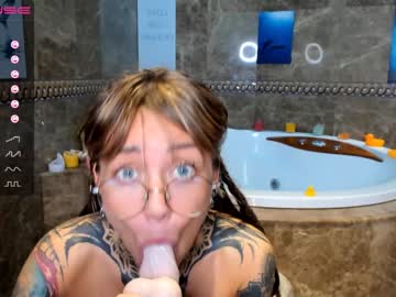Naked cam girl nickyneck image #375683