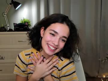 Naked cam girl ella_flar_ image #3213922
