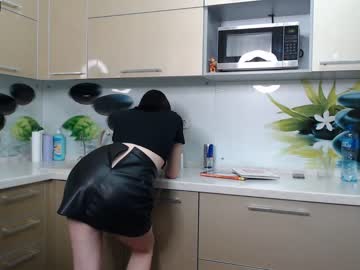 Naked cam couple renae_tom image #3179856