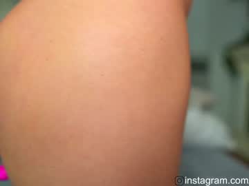 Naked cam girl oh_julie image #986177