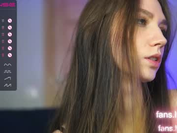Naked cam girl angels_kiss image #3011450