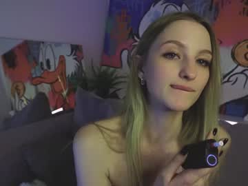 Naked cam girl aurorablondi image #4041542