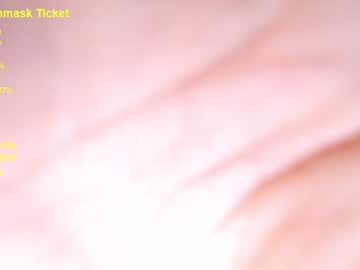Naked cam girl 7hare image #3990521