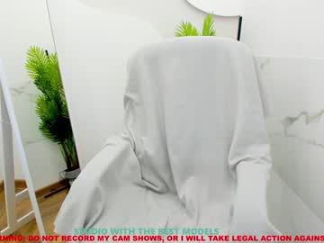 Naked cam girl jesse_coy_ image #1757263