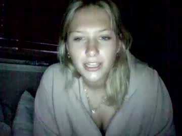 Naked cam girl molzbolzz image #3993069