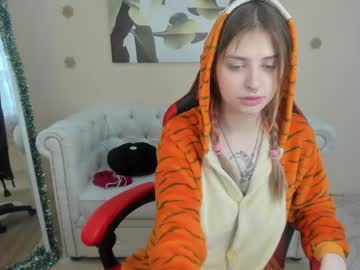 Naked cam girl kaleriaminx image #3381518