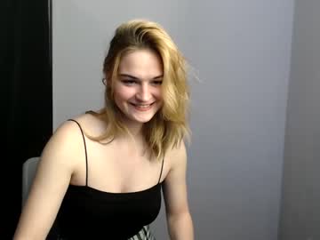 Naked cam girl tara_mony image #1734058