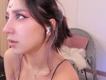Naked cam girl maxine_8 image #2878525