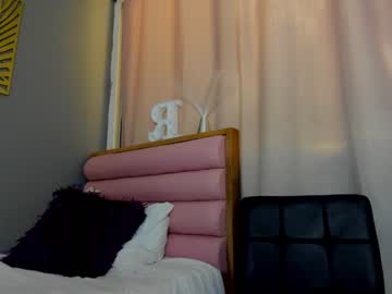 Naked cam girl roberta_lipa image #2991135