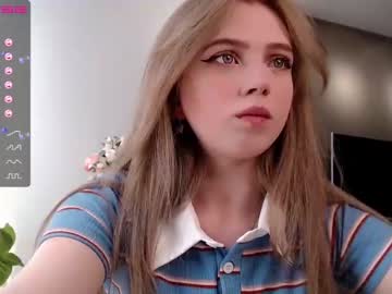 Naked cam girl small_blondee image #1812230