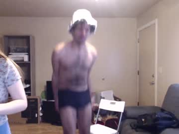 Naked cam couple blue_eyed_lightskin image #3279402
