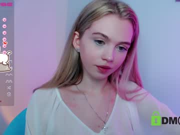 Naked cam girl small_blondee image #3362161
