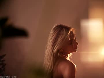Naked cam girl peach_me image #998349