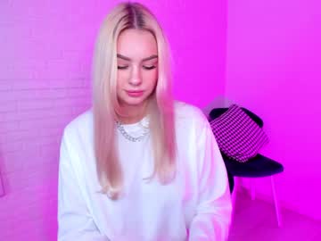 Naked cam girl 8a8y_nura image #1006829