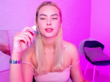 Naked cam girl 8a8y_nura image #1157023
