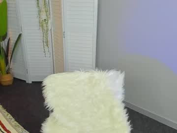 Naked cam girl y_u_m_i_k_a image #3382972