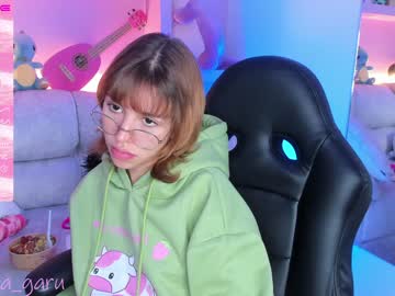 ela_garu naked cam